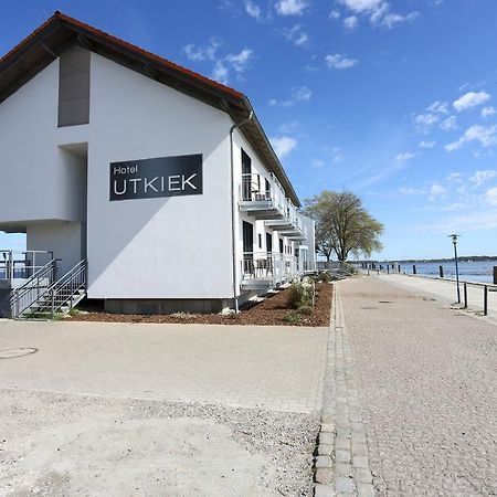 Hotel & Restaurant Utkiek ไกรฟ์สวัลด์ ภายนอก รูปภาพ